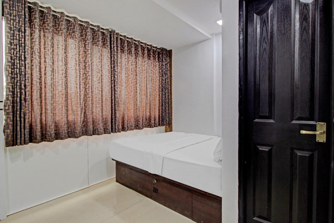 Oyo Flagship 81436 Palace Lodge Mangalore Exterior foto