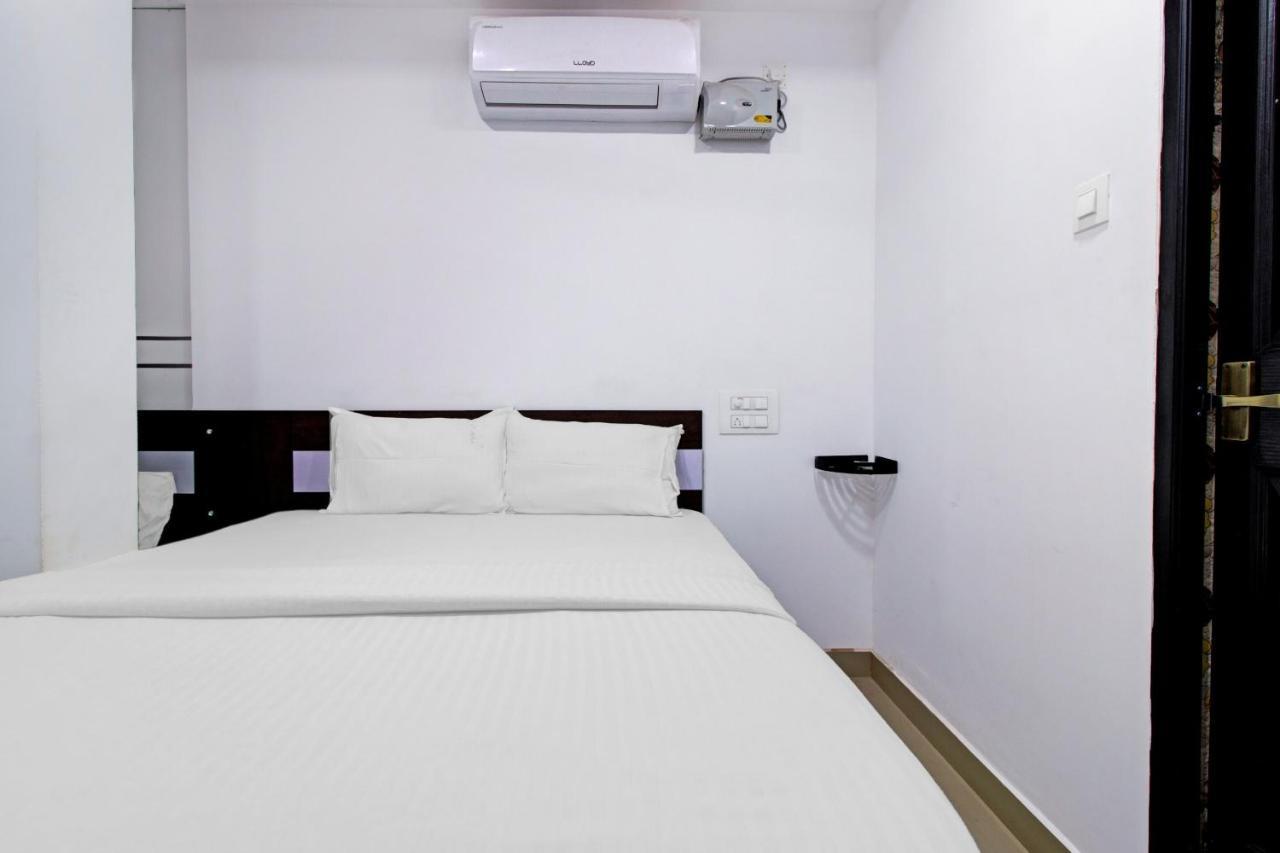 Oyo Flagship 81436 Palace Lodge Mangalore Exterior foto